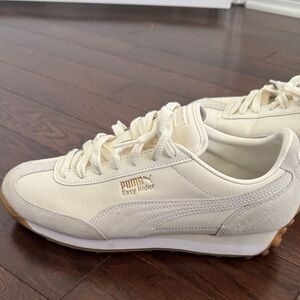 Puma Easy Rider Off-White Sneakers (worn twice)
